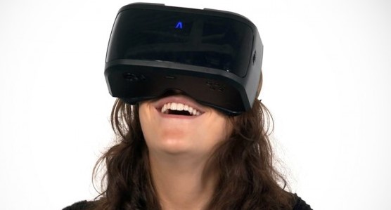 Experience virtual reality with AuraVisor